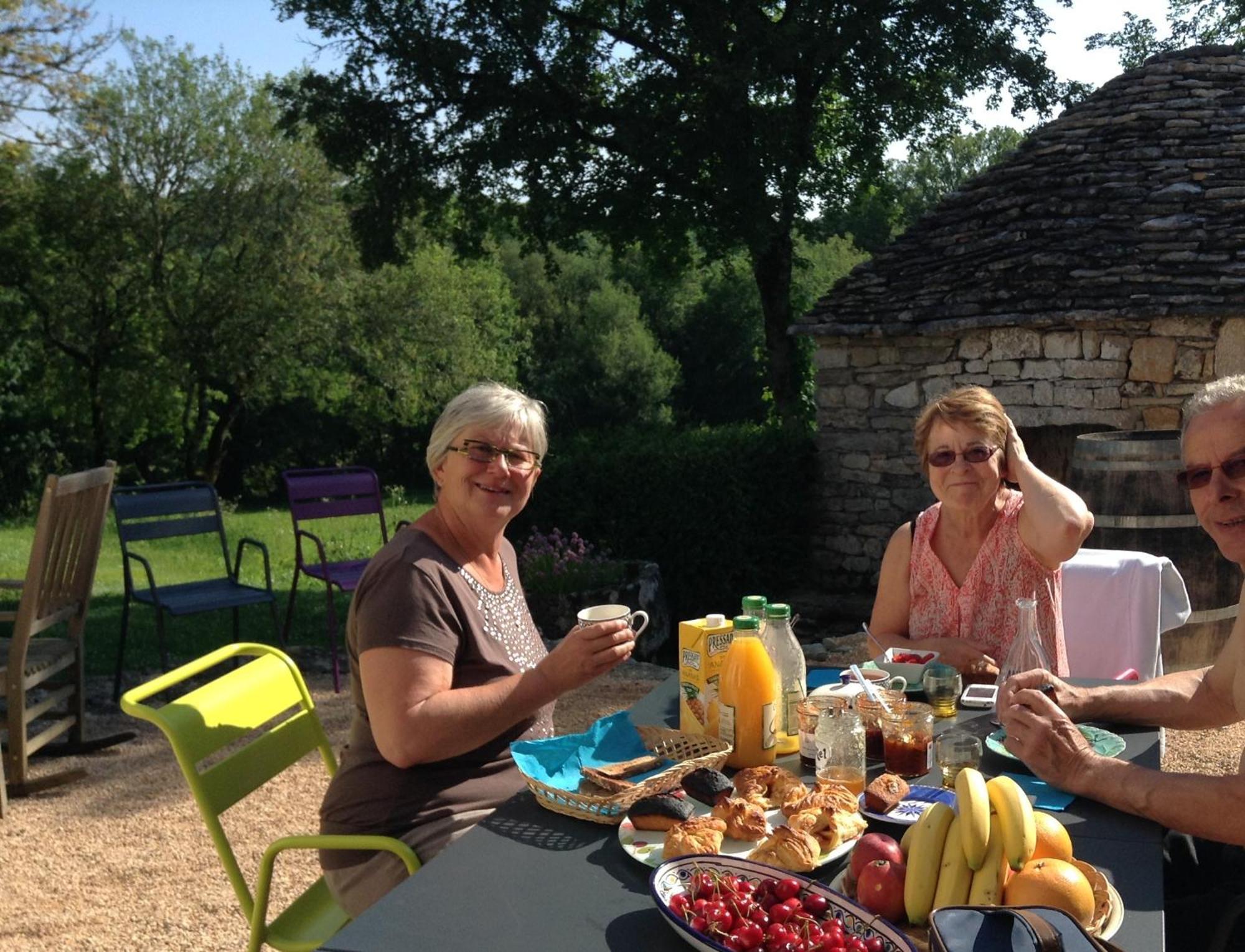 Les Roulottes Du Lot Bed and Breakfast Gramat Eksteriør billede